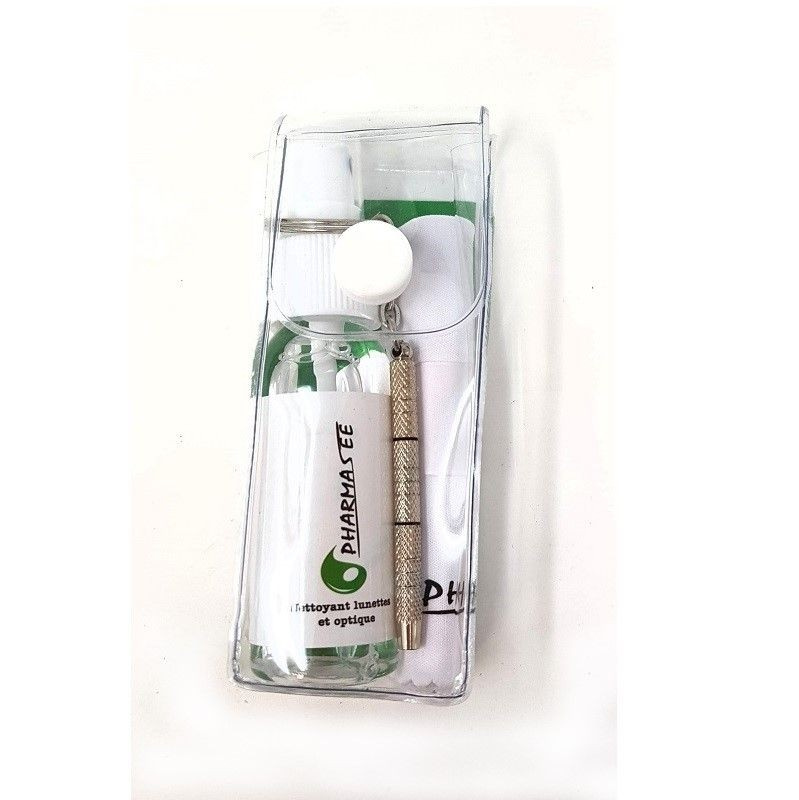 Kit Pharma See entretien lunettes – spray, chiffonnette microfibre.